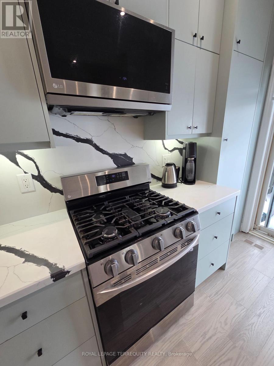 Main - 220 Denise Circle, Newmarket, Ontario  L3X 2K2 - Photo 13 - N12771250