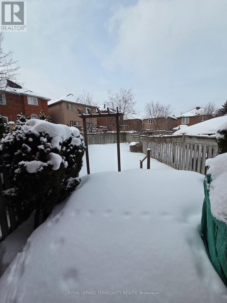 Main - 220 Denise Circle, Newmarket, Ontario  L3X 2K2 - Photo 15 - N12771250