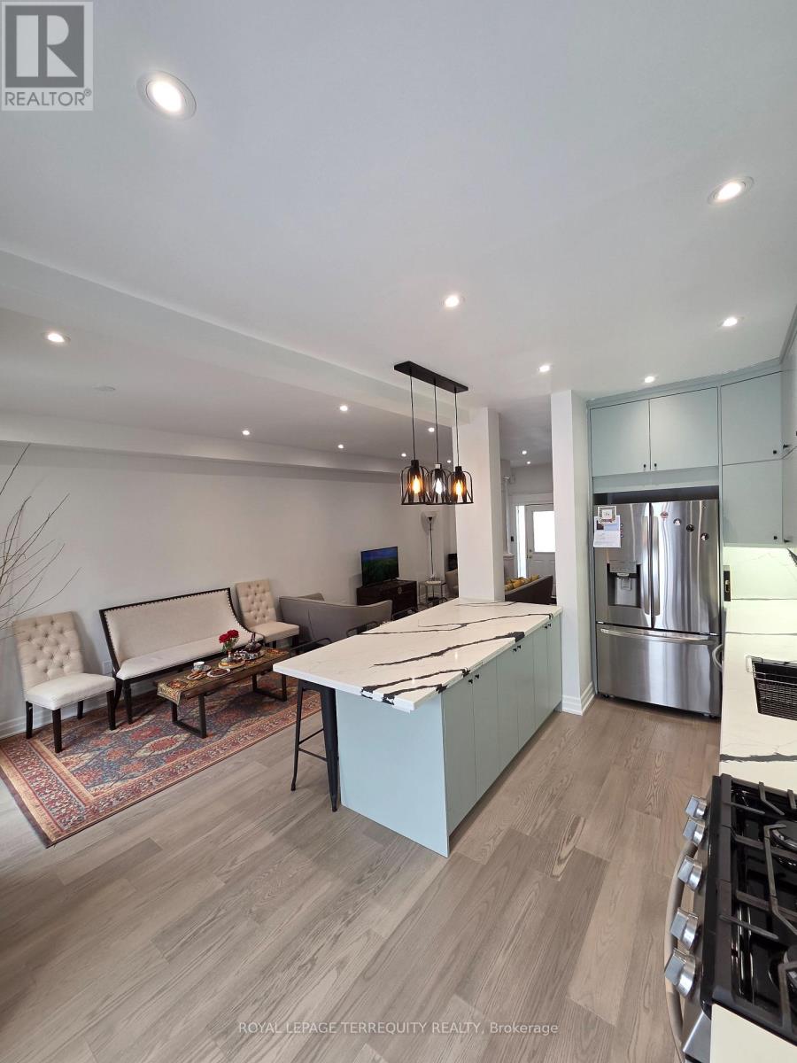 Main - 220 Denise Circle, Newmarket, Ontario  L3X 2K2 - Photo 23 - N12771250