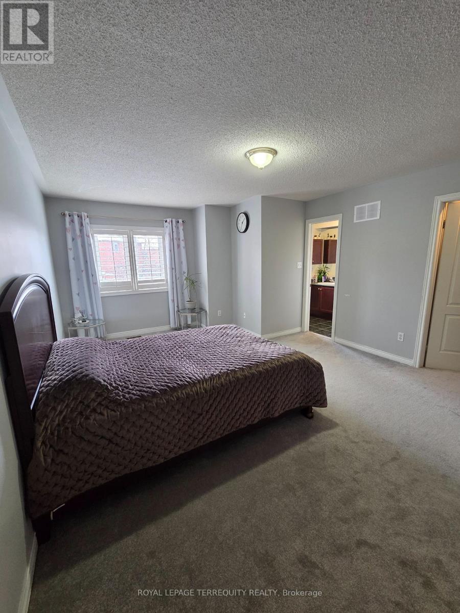 Main - 220 Denise Circle, Newmarket, Ontario  L3X 2K2 - Photo 31 - N12771250