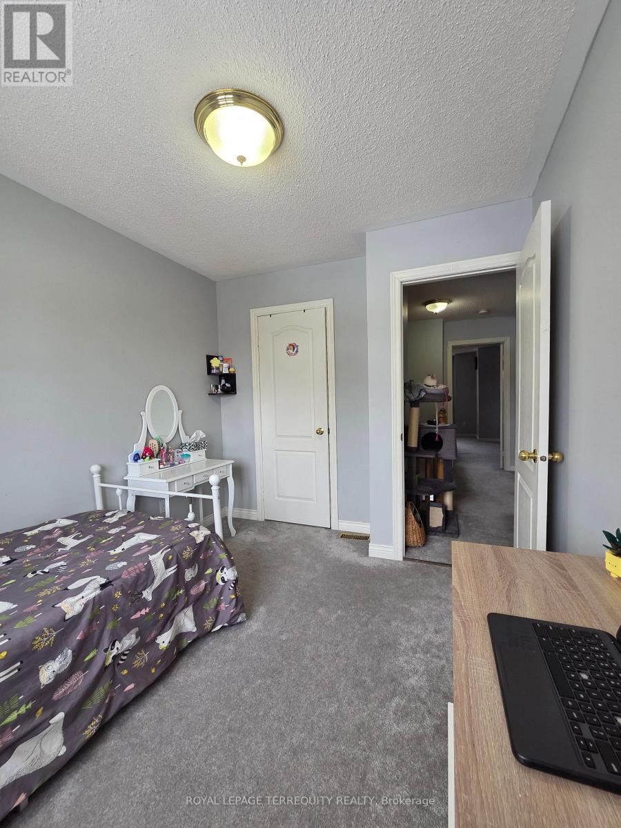 Main - 220 Denise Circle, Newmarket, Ontario  L3X 2K2 - Photo 42 - N12771250