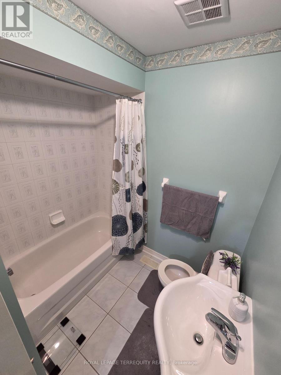 Main - 220 Denise Circle, Newmarket, Ontario  L3X 2K2 - Photo 43 - N12771250