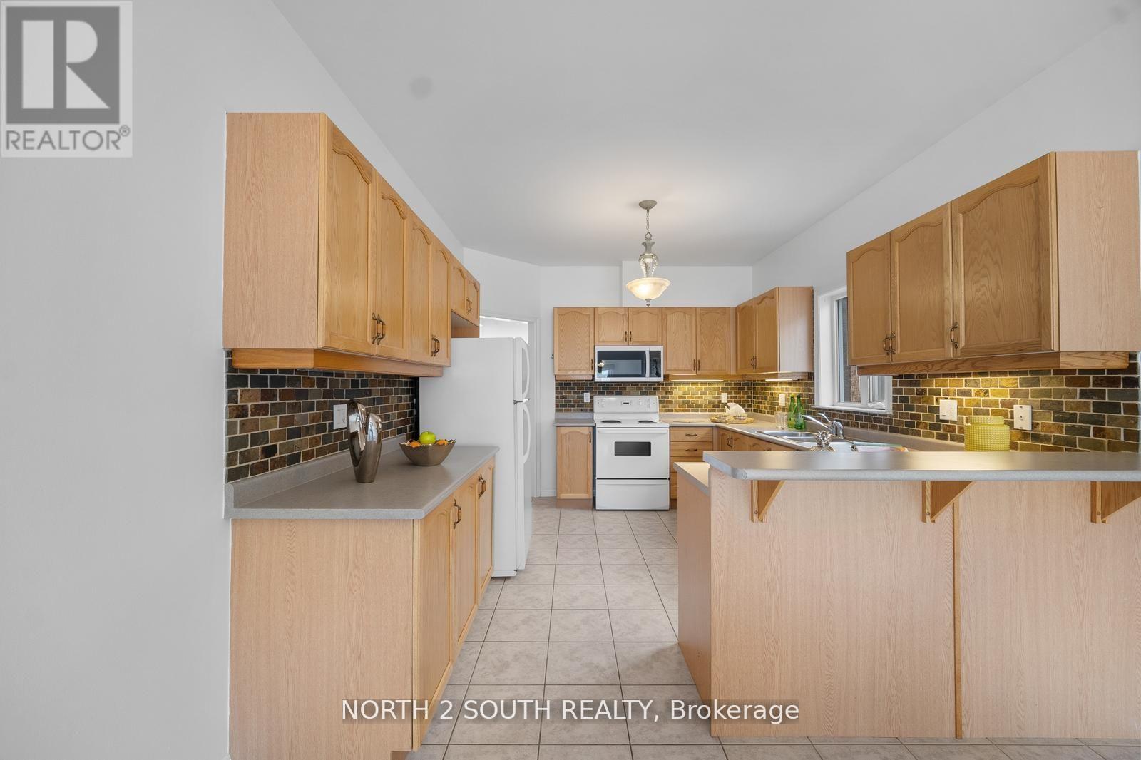 46 Silverado Trail, Vaughan, Ontario  L4H 1W3 - Photo 16 - N12771260