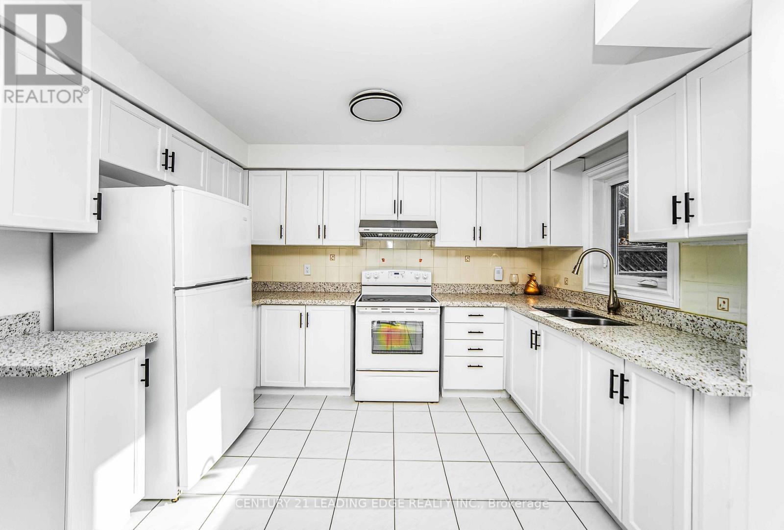 188 Milliken Meadows Drive, Markham, Ontario  L3R 0V9 - Photo 9 - N12771296