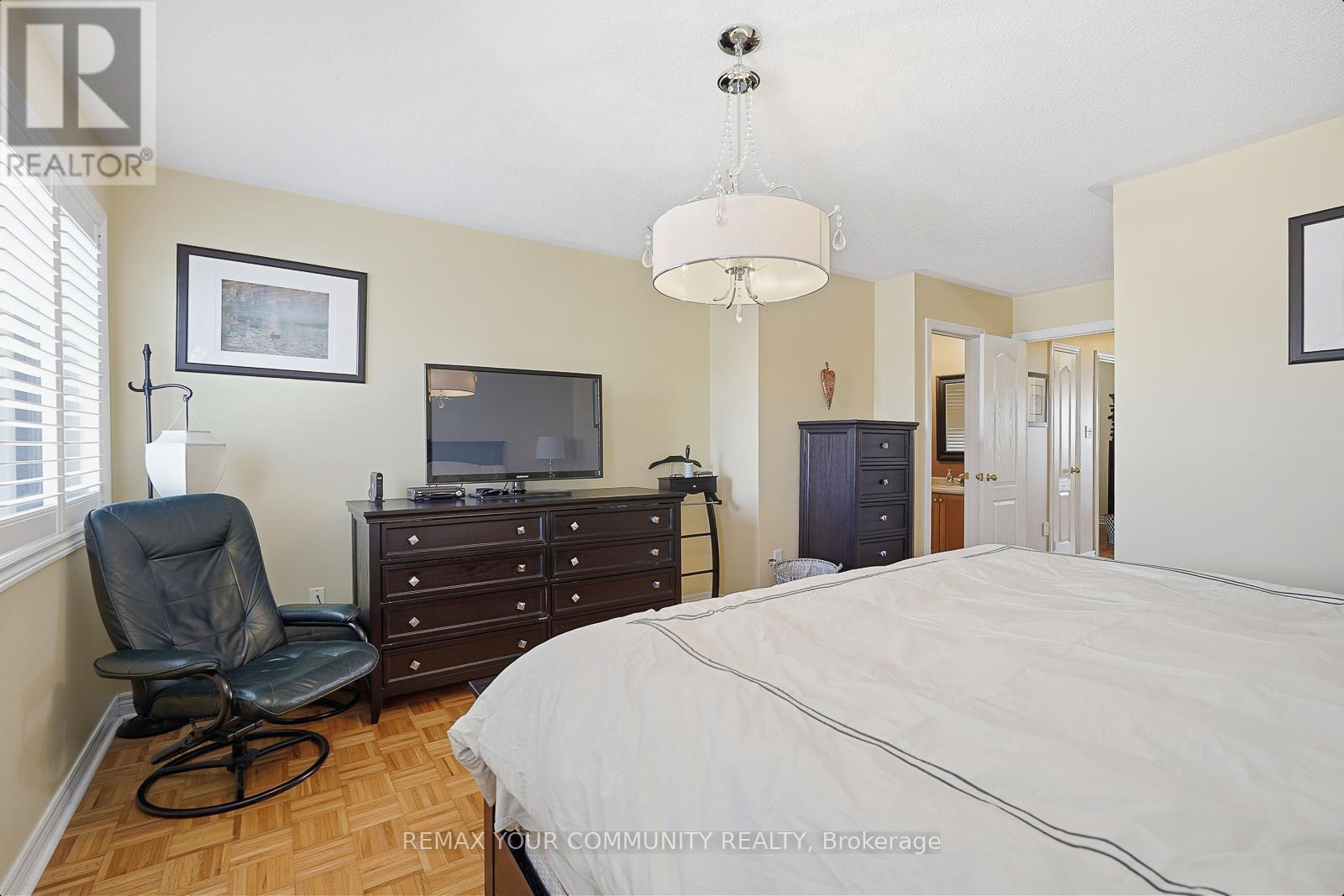 94 Sunridge Street, Richmond Hill, Ontario  L4E 3Z4 - Photo 22 - N12771298