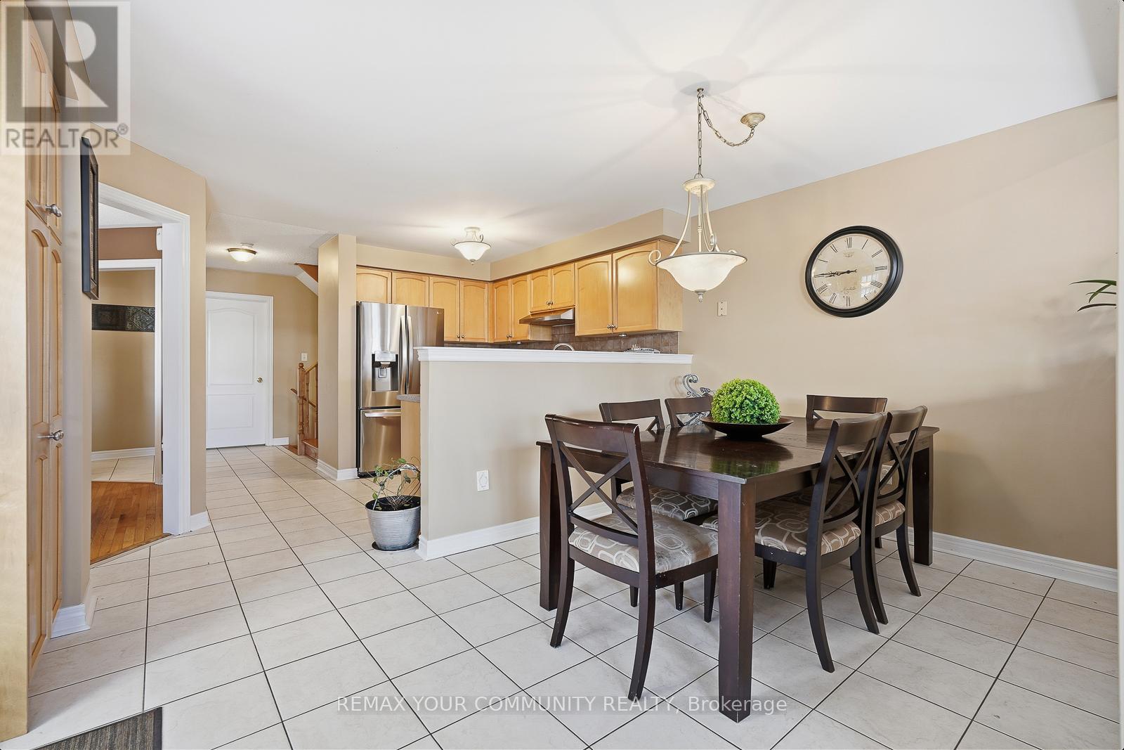 94 Sunridge Street, Richmond Hill, Ontario  L4E 3Z4 - Photo 8 - N12771298