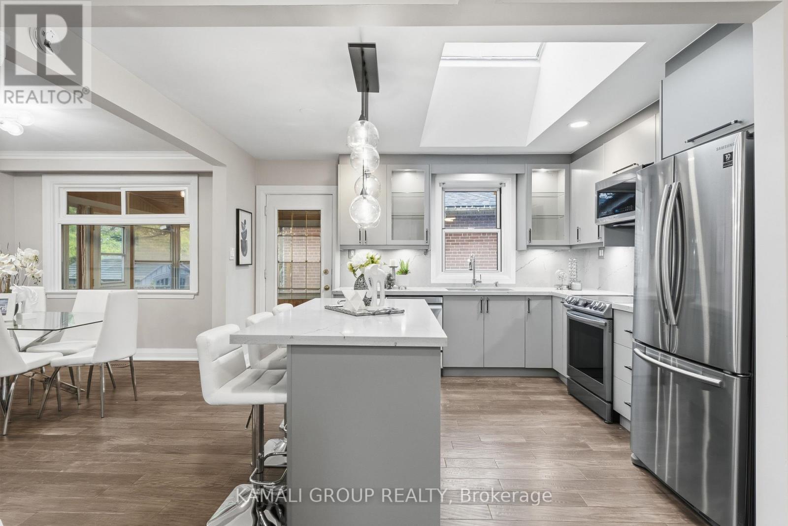 Main - 156 Trayborn Drive, Richmond Hill, Ontario  L4C 4L1 - Photo 10 - N12771324