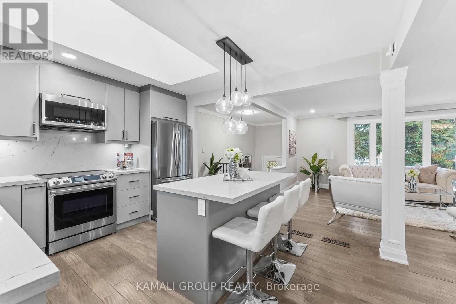 Main - 156 Trayborn Drive, Richmond Hill, Ontario  L4C 4L1 - Photo 12 - N12771324