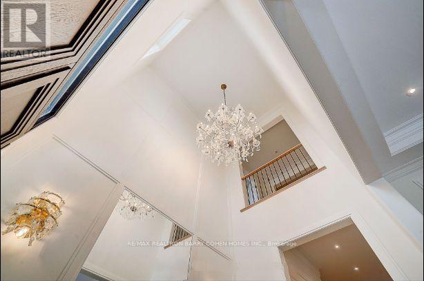 25 Calla Trail, Aurora, Ontario  L4G 6W4 - Photo 3 - N12771332