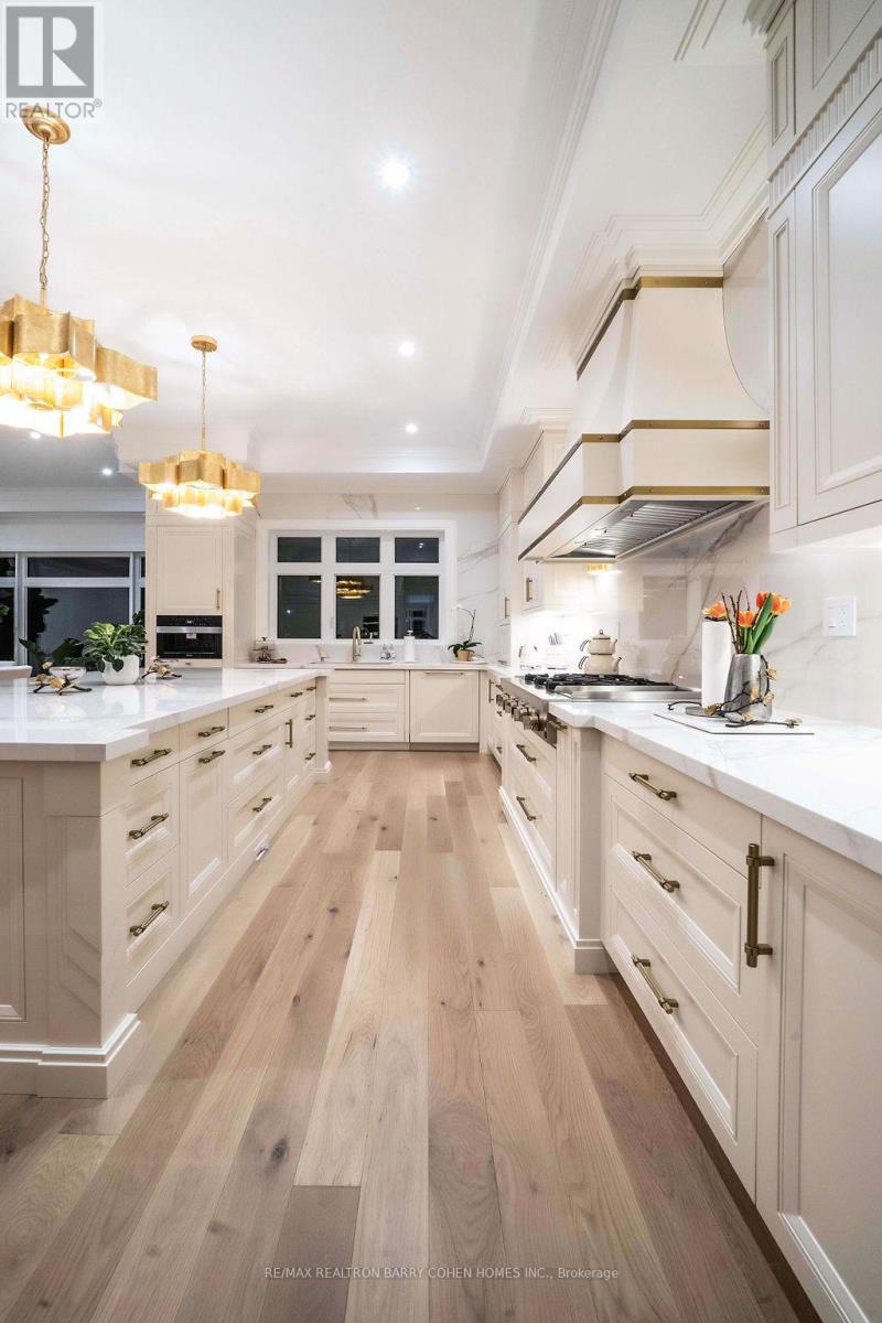 25 Calla Trail, Aurora, Ontario  L4G 6W4 - Photo 9 - N12771332