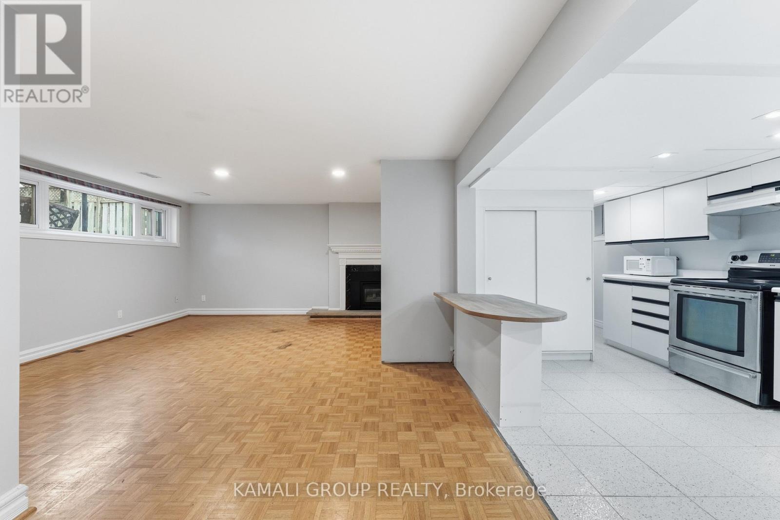 Bsmt - 156 Trayborn Drive, Richmond Hill, Ontario  L4C 4L1 - Photo 3 - N12771342