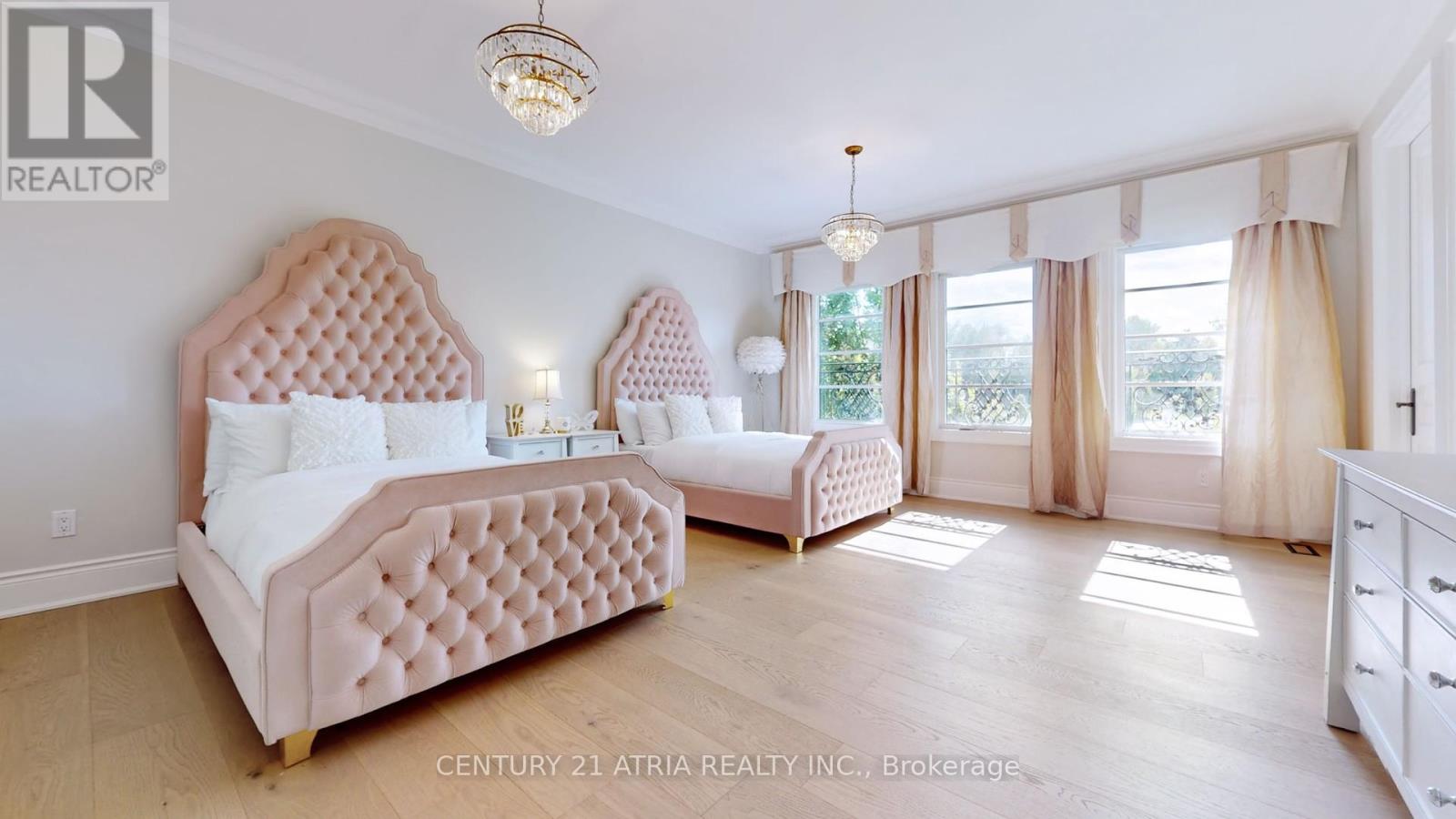 111 Lake Woods Drive, Whitchurch-Stouffville, Ontario  L4A 1P1 - Photo 22 - N12771350