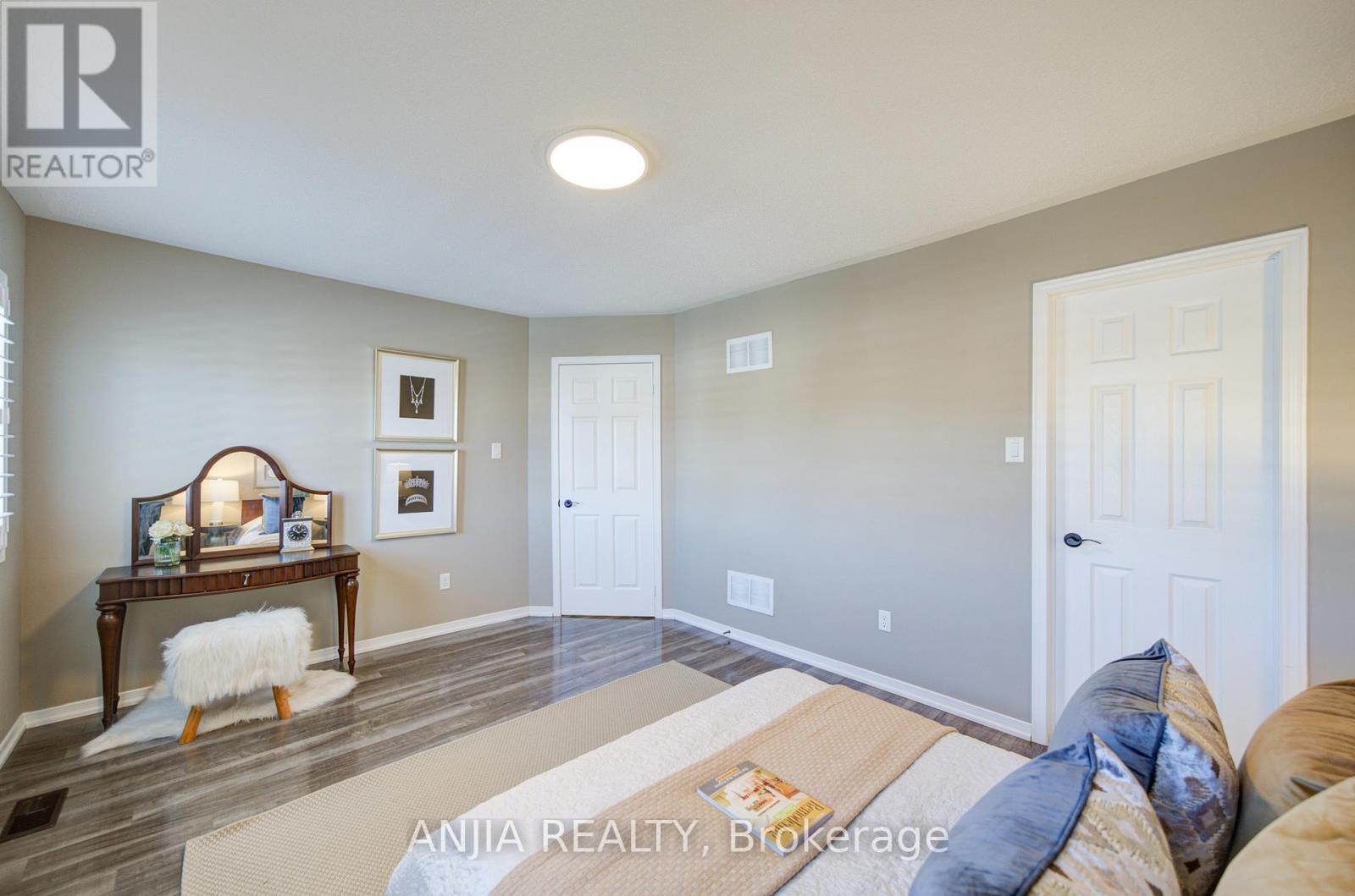 102 Wilf Morden Road, Whitchurch-Stouffville, Ontario  L4A 0K1 - Photo 28 - N12771386