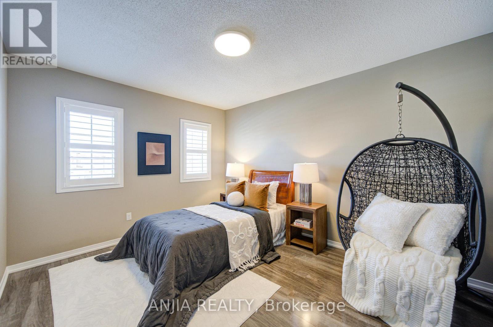 102 Wilf Morden Road, Whitchurch-Stouffville, Ontario  L4A 0K1 - Photo 32 - N12771386