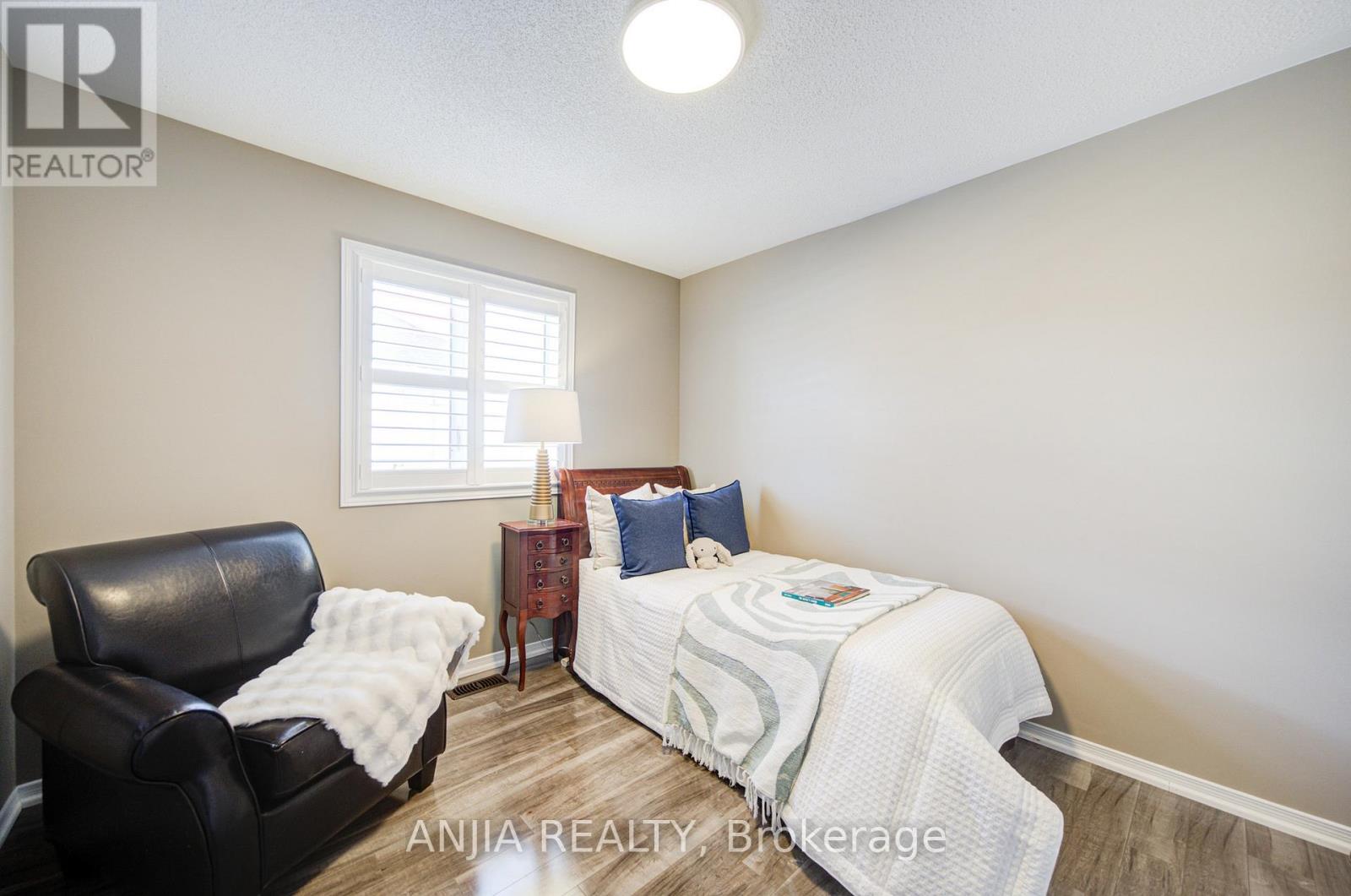 102 Wilf Morden Road, Whitchurch-Stouffville, Ontario  L4A 0K1 - Photo 33 - N12771386