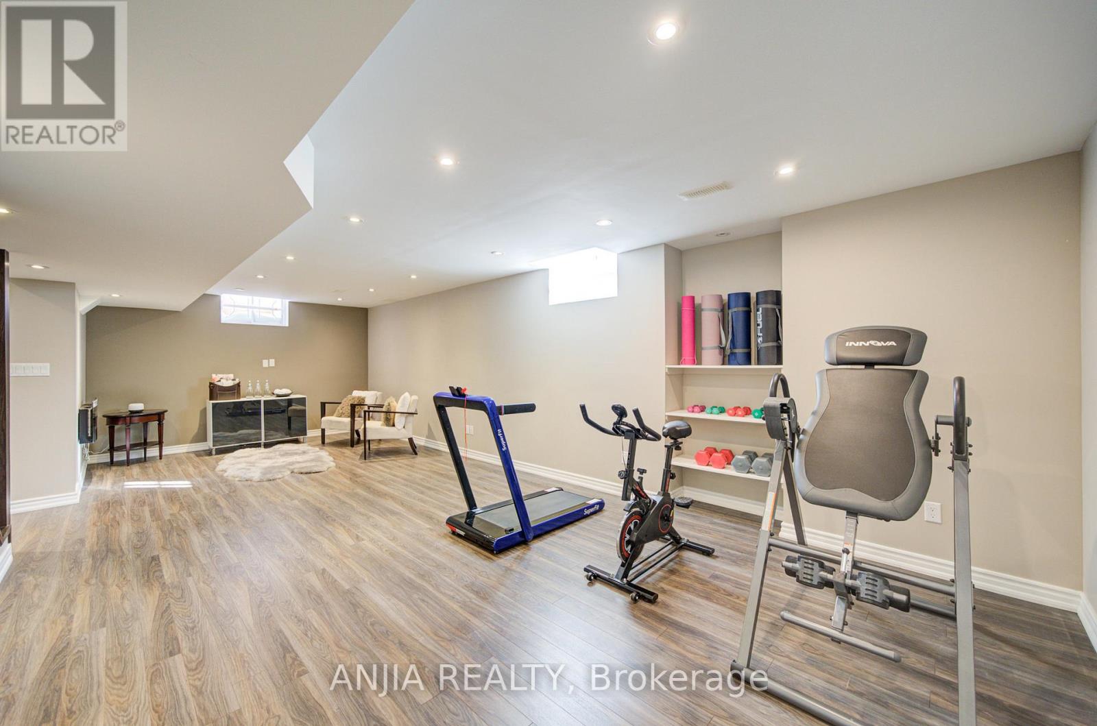 102 Wilf Morden Road, Whitchurch-Stouffville, Ontario  L4A 0K1 - Photo 38 - N12771386