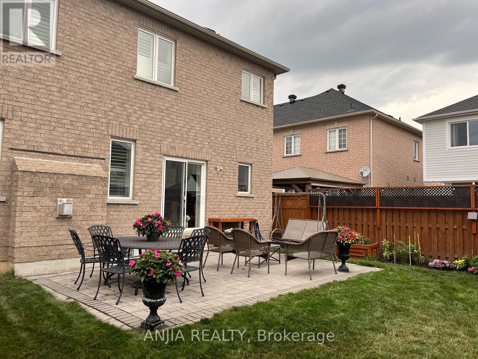 102 Wilf Morden Road, Whitchurch-Stouffville, Ontario  L4A 0K1 - Photo 47 - N12771386