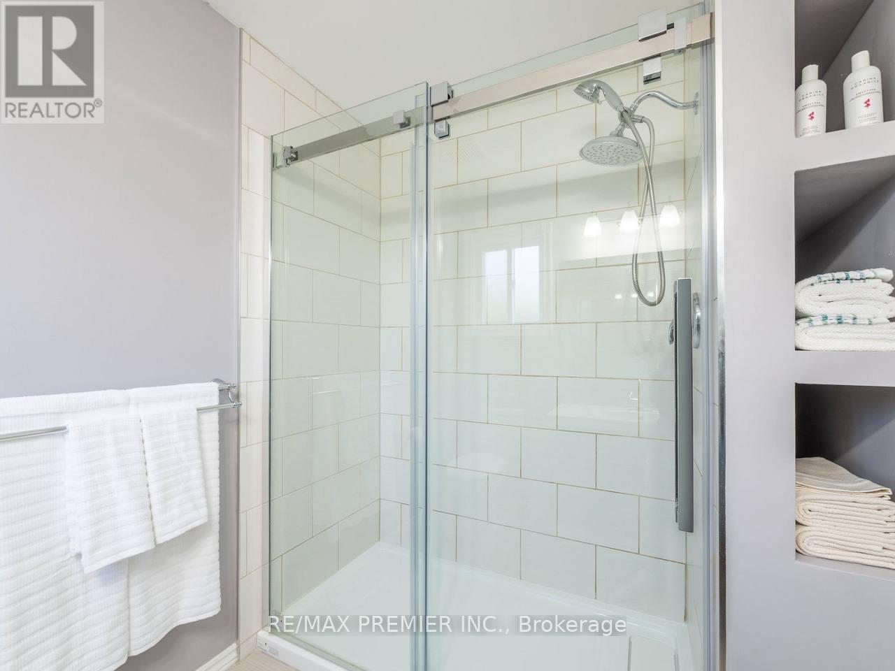 39 Ross Linton Drive, Aurora, Ontario  L4G 6T3 - Photo 29 - N12771412