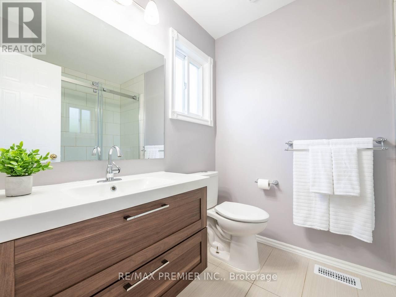 39 Ross Linton Drive, Aurora, Ontario  L4G 6T3 - Photo 30 - N12771412