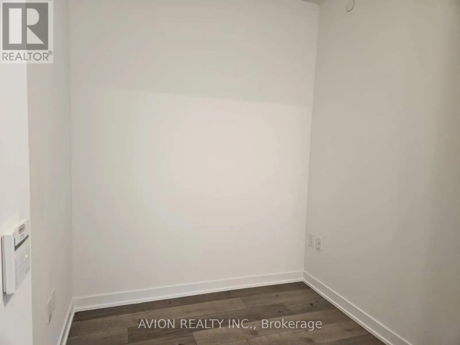 1816 - 38 Honeycrisp Crescent, Vaughan, Ontario  L4K 0M8 - Photo 17 - N12771450