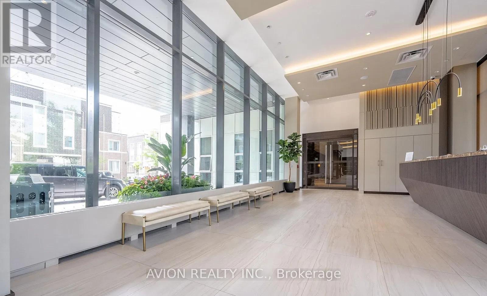 1816 - 38 Honeycrisp Crescent, Vaughan, Ontario  L4K 0M8 - Photo 3 - N12771450