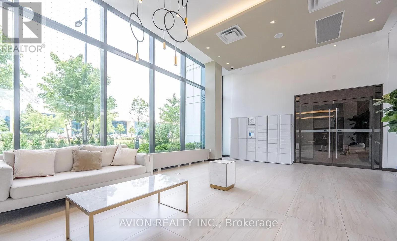 1816 - 38 Honeycrisp Crescent, Vaughan, Ontario  L4K 0M8 - Photo 4 - N12771450