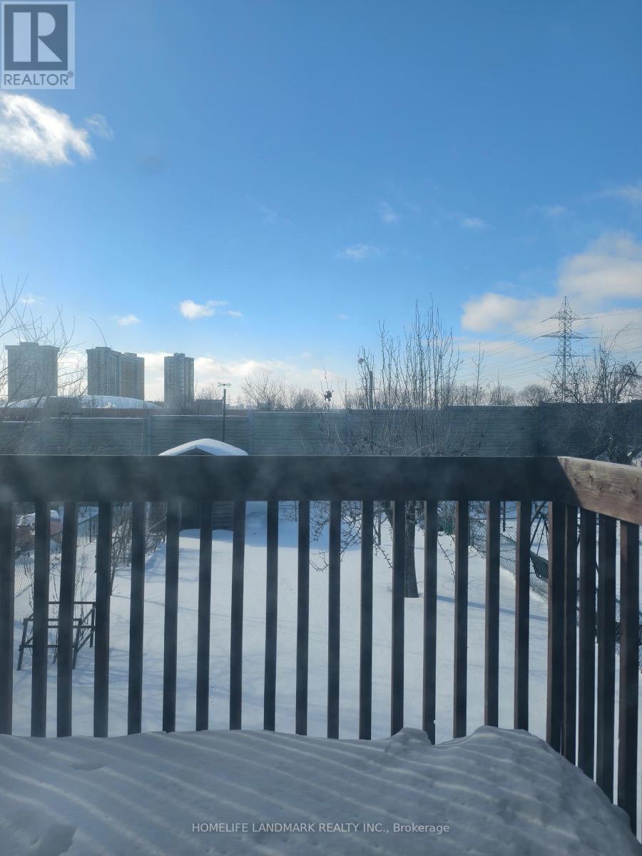 Main Unit - 219 Shawnee Circle, Toronto, Ontario  M2H 2Y3 - Photo 12 - C12527356