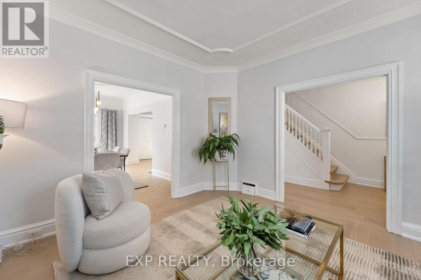 29 Grace Street, Toronto (Trinity-Bellwoods), Ontario  M6J 2S4 - Photo 9 - C12670900