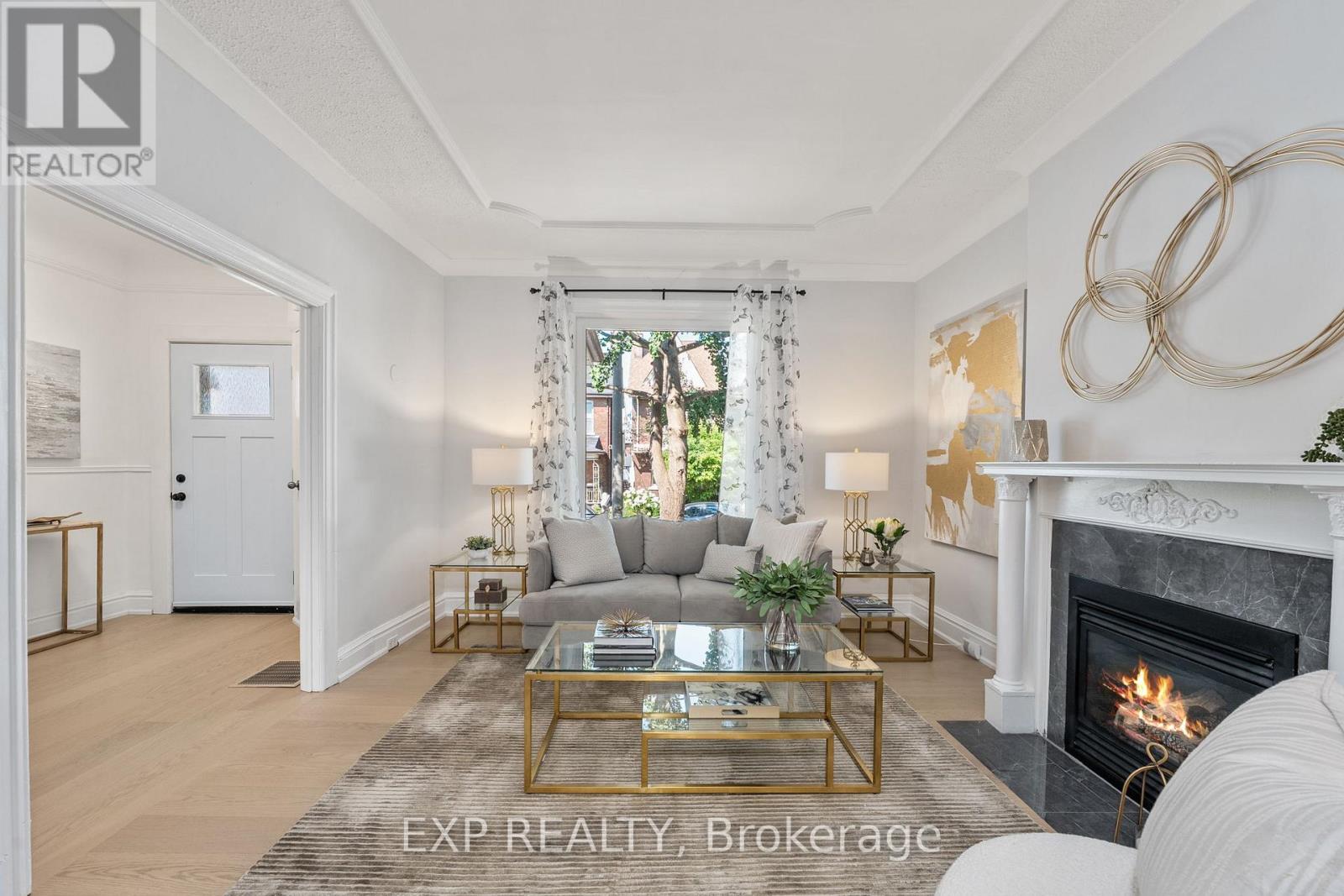 29 Grace Street, Toronto (Trinity-Bellwoods), Ontario  M6J 2S4 - Photo 7 - C12670900