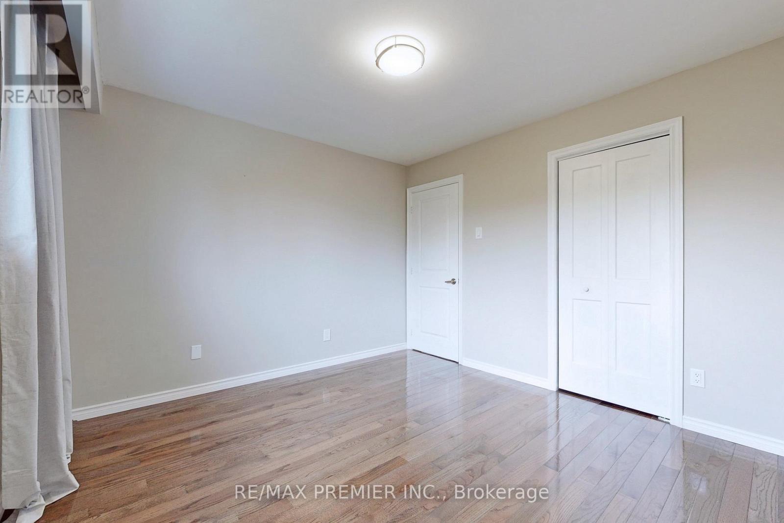 3646 Molly Avenue, Mississauga, Ontario  L5A 3M5 - Photo 14 - W12771338