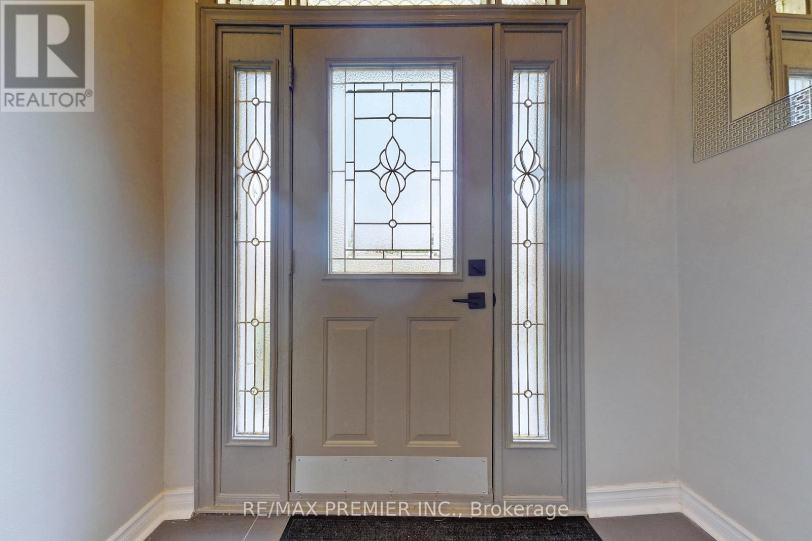 3646 Molly Avenue, Mississauga, Ontario  L5A 3M5 - Photo 19 - W12771338