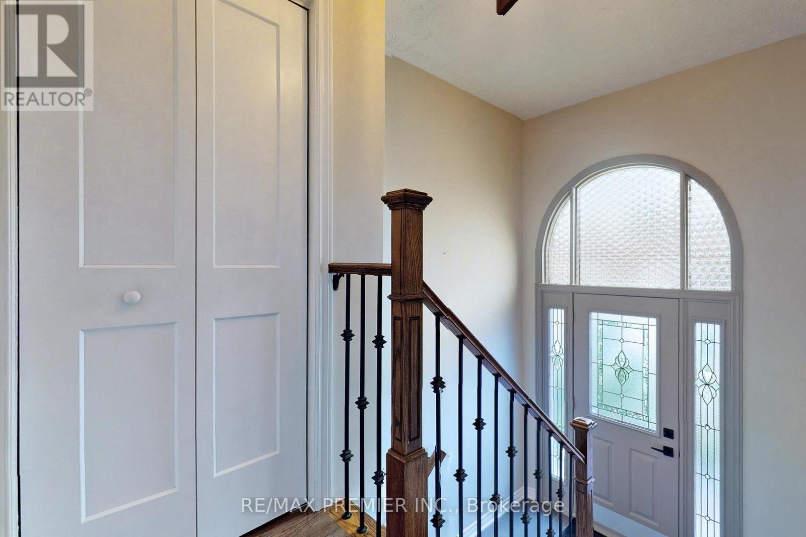 3646 Molly Avenue, Mississauga, Ontario  L5A 3M5 - Photo 20 - W12771338