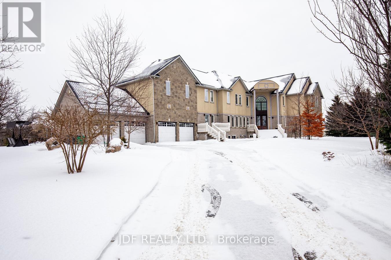 18 CHEVAL COURT, Brampton, Ontario