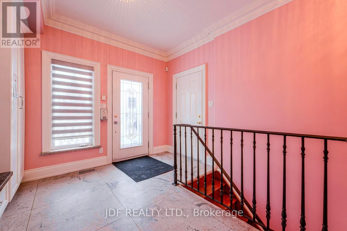 18 Cheval Court, Brampton, Ontario  L6P 0E3 - Photo 15 - W12771356