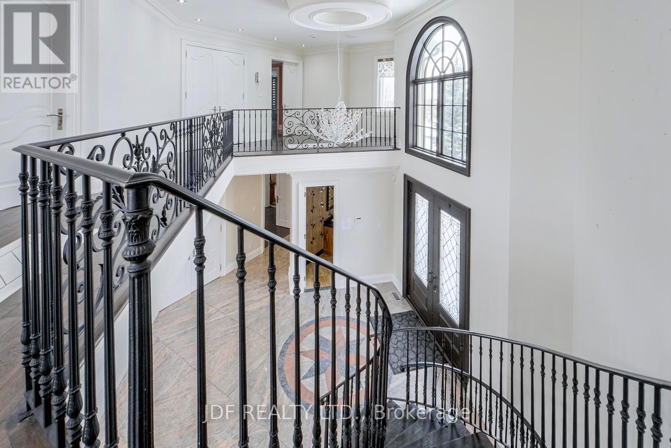 18 Cheval Court, Brampton, Ontario  L6P 0E3 - Photo 16 - W12771356