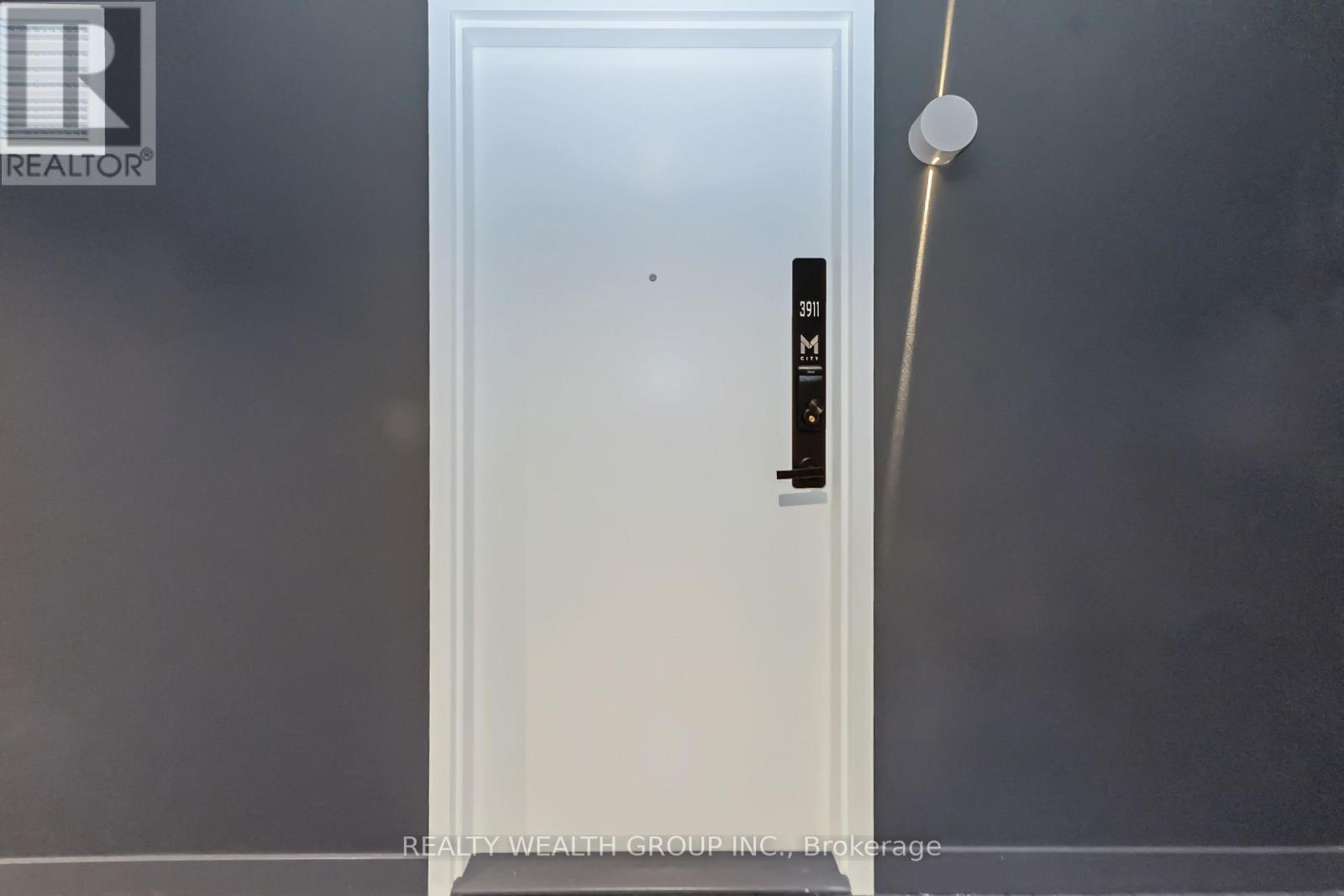 3911 - 3900 Confederation Parkway, Mississauga, Ontario  L5B 0M3 - Photo 26 - W12771394