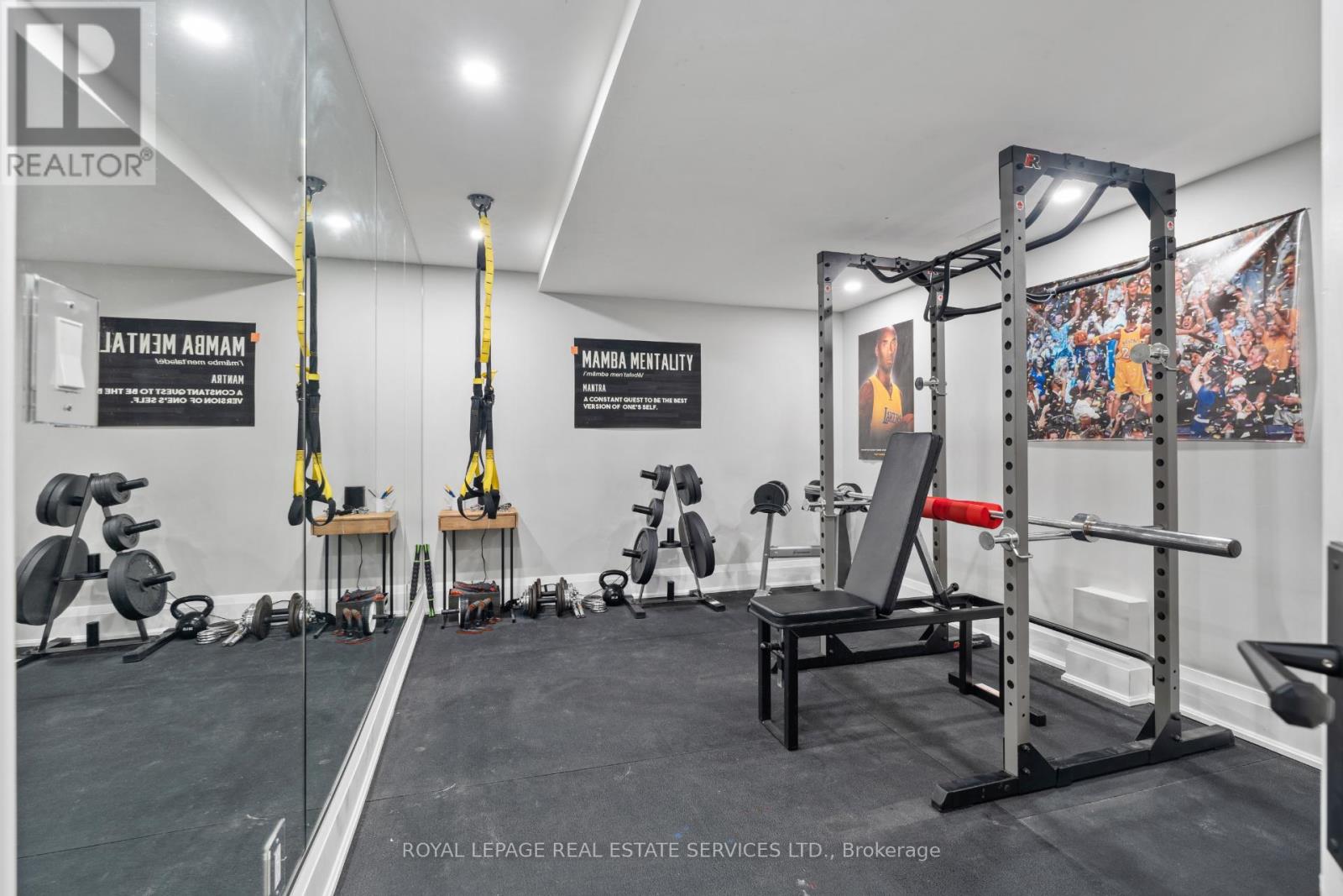 104 Westrose Avenue, Toronto (Kingsway South), Ontario  M8X 2A3 - Photo 29 - W12771406