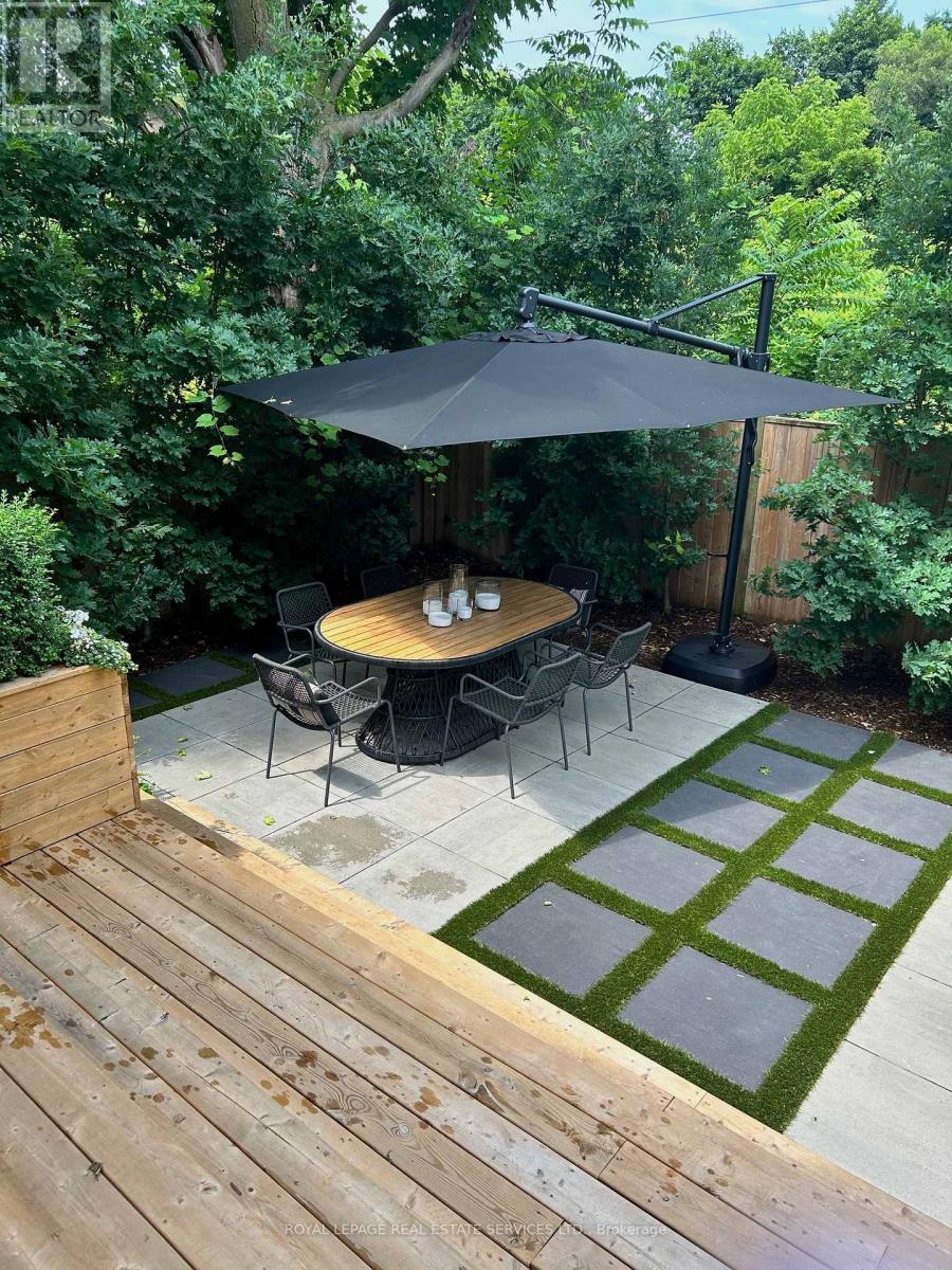 104 Westrose Avenue, Toronto (Kingsway South), Ontario  M8X 2A3 - Photo 39 - W12771406