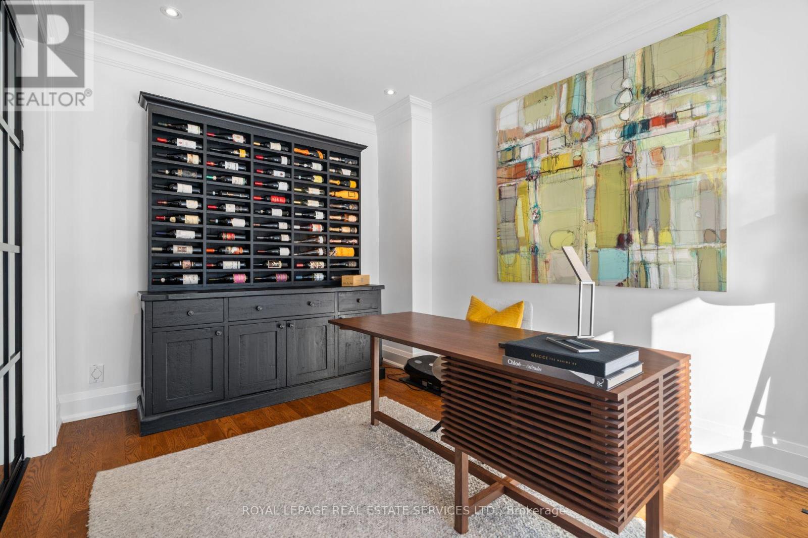 104 Westrose Avenue, Toronto (Kingsway South), Ontario  M8X 2A3 - Photo 4 - W12771406