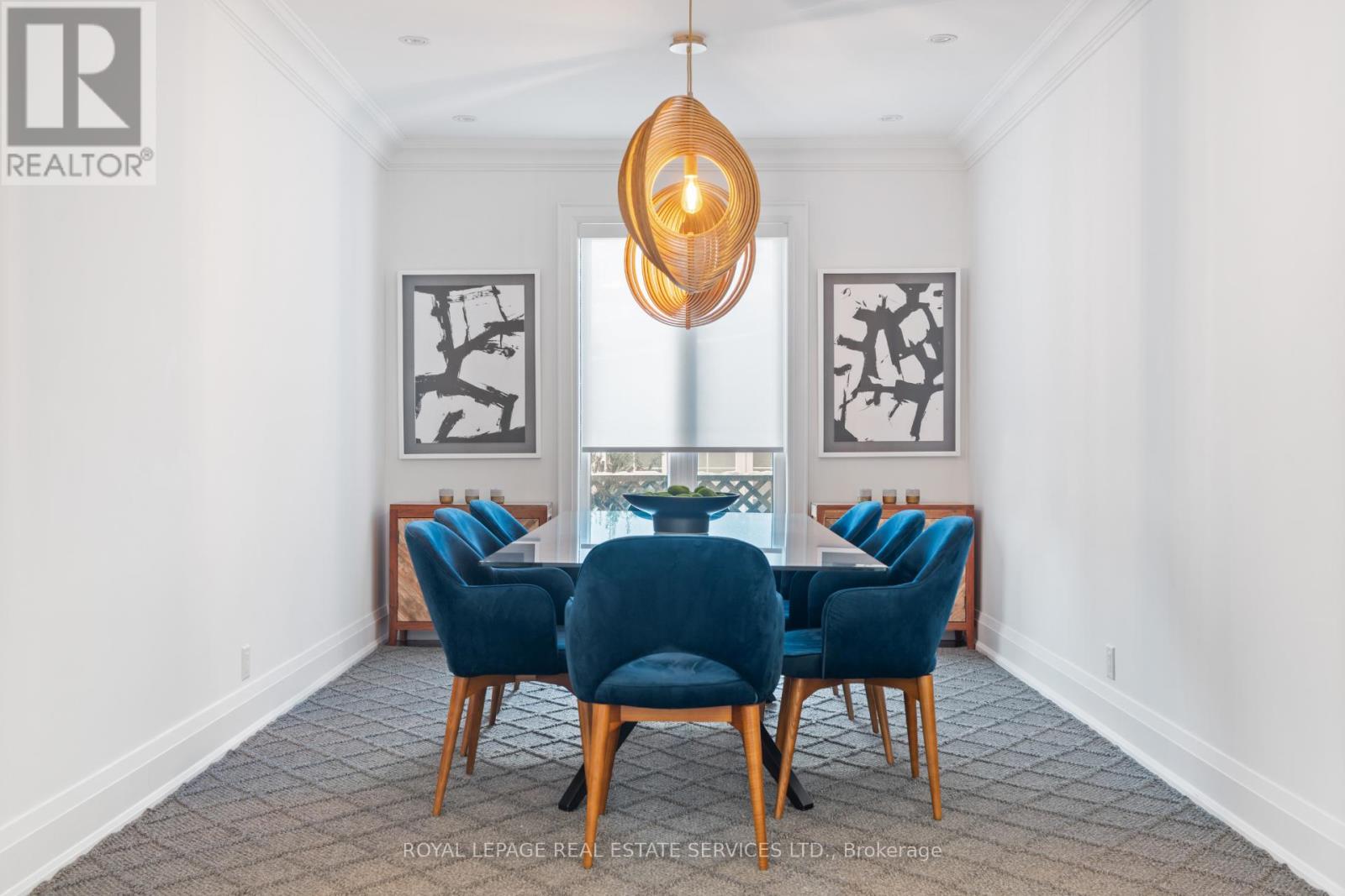 104 Westrose Avenue, Toronto (Kingsway South), Ontario  M8X 2A3 - Photo 5 - W12771406