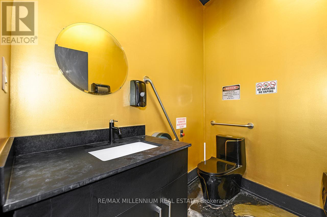 16 - 6980 Maritz Drive, Mississauga, Ontario  L5W 1Z3 - Photo 19 - W12771448