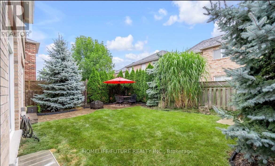 1076 Woodward Avenue, Milton, Ontario  L9T 5P4 - Photo 16 - W12771464