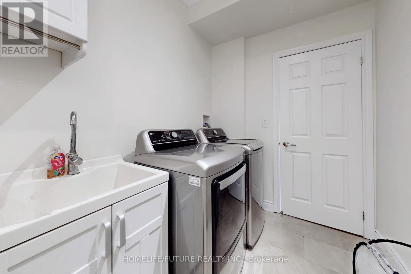 1076 Woodward Avenue, Milton, Ontario  L9T 5P4 - Photo 39 - W12771464