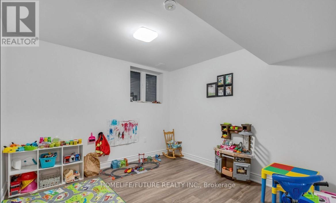 1076 Woodward Avenue, Milton, Ontario  L9T 5P4 - Photo 44 - W12771464