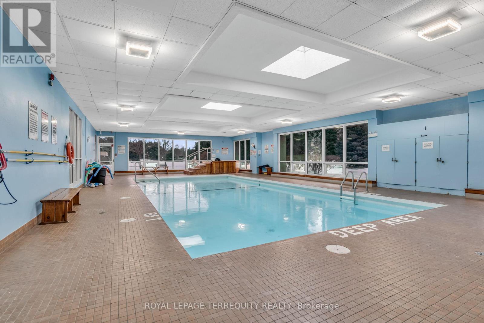 410 - 812 Burnhamthorpe Road, Toronto, Ontario  M9C 4W1 - Photo 32 - W12771472