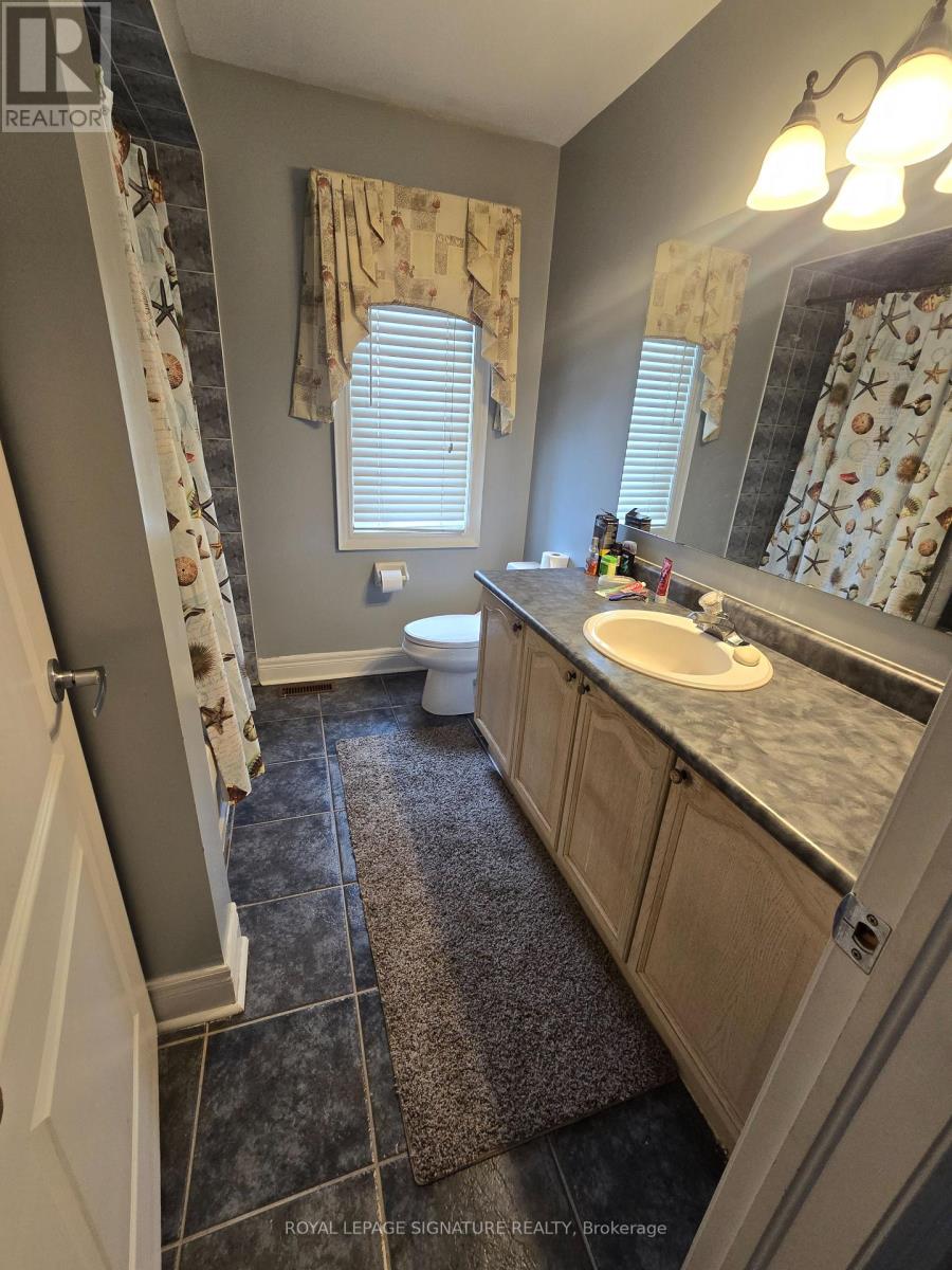 Upper Bedroom - 19 Red Plant Crescent, Brampton, Ontario  L7A 1V8 - Photo 6 - W12766462