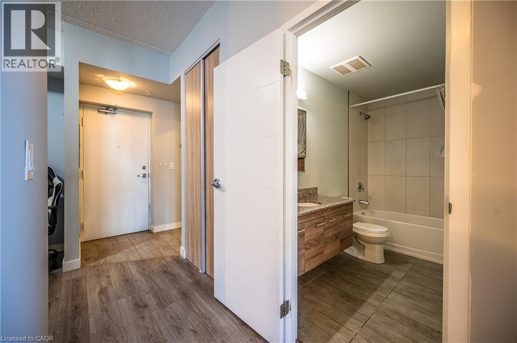 318 Spruce Street Unit# 1106, Waterloo, Ontario  N2L 3M7 - Photo 9 - 40803655