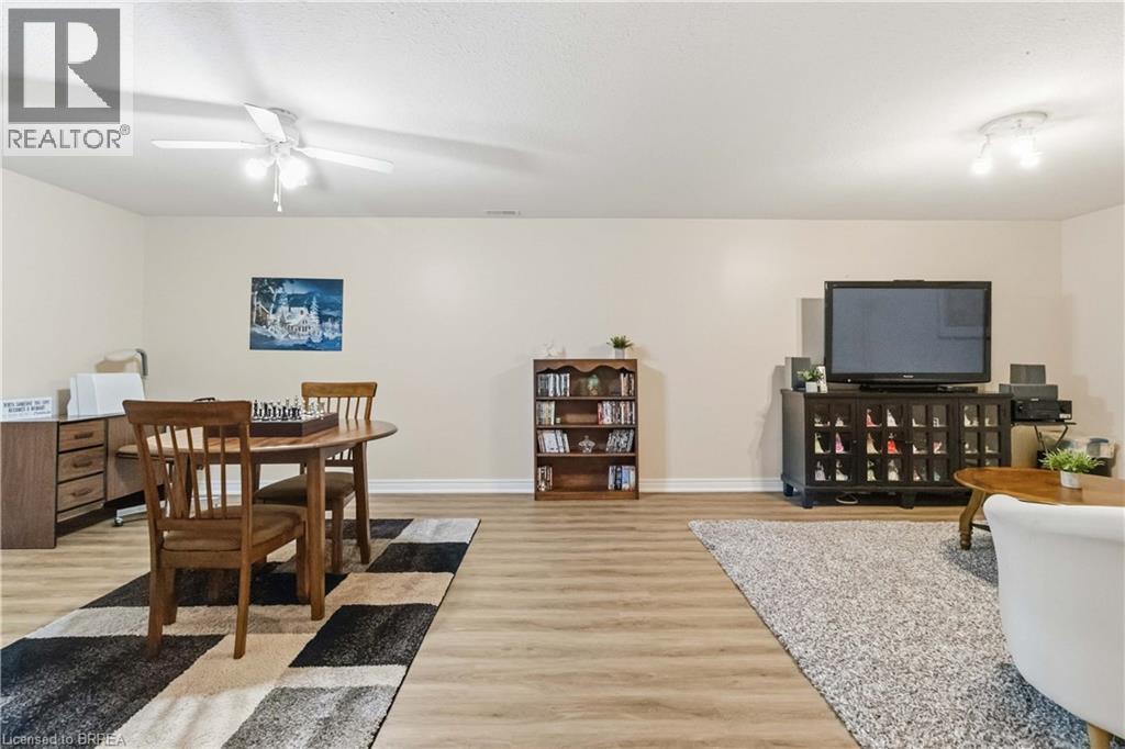 15 Cobden Court Unit# 14, Brantford, Ontario  N3R 8B7 - Photo 24 - 40800594