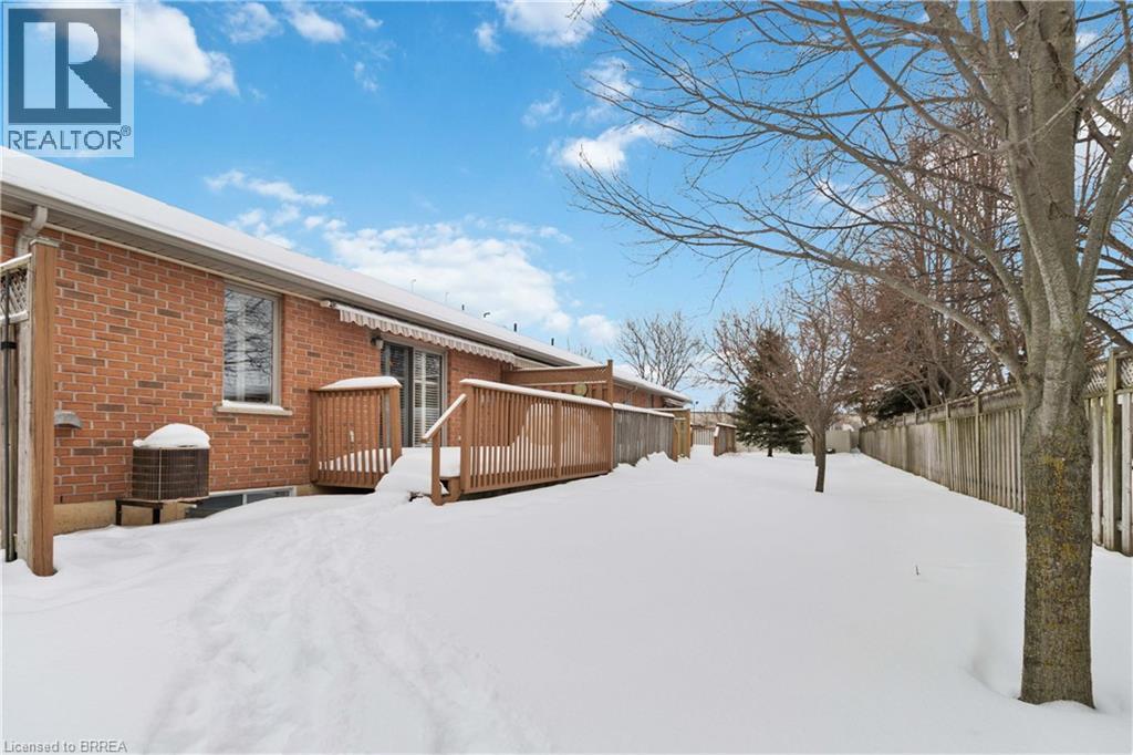 15 Cobden Court Unit# 14, Brantford, Ontario  N3R 8B7 - Photo 32 - 40800594