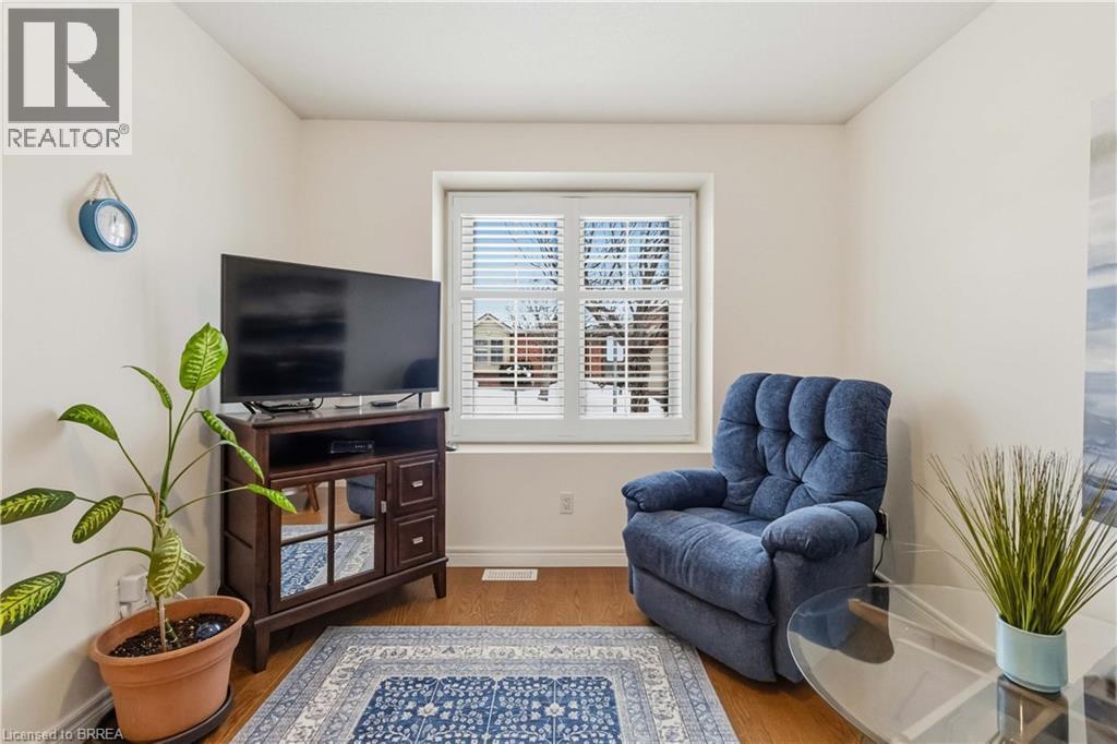 15 Cobden Court Unit# 14, Brantford, Ontario  N3R 8B7 - Photo 5 - 40800594